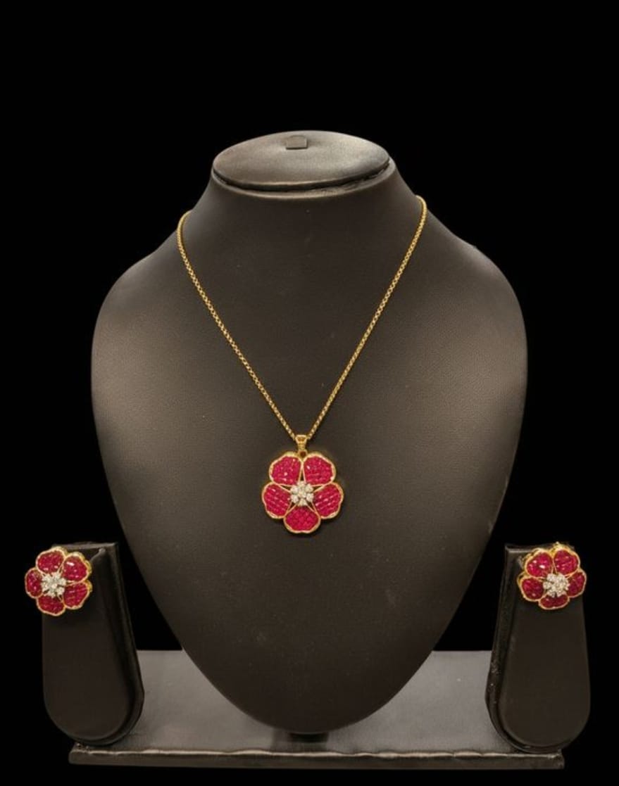 Ruby Bloom Luxe Pendant Set